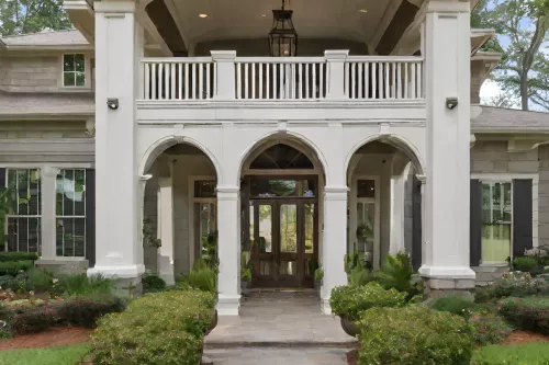 Porte Cochere: A Symbol of Luxury and Practicality in Architecture
