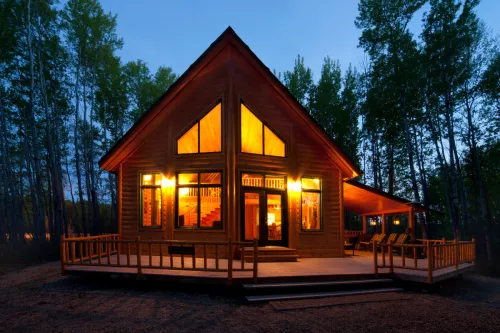 Small Cabin in the Woods: Design Essentials for a Perfect Retreat