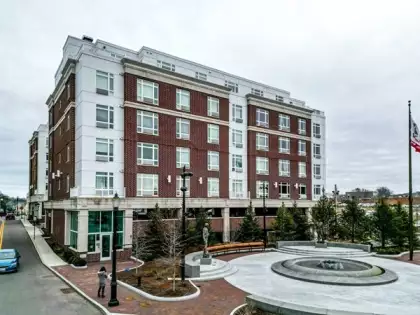 18 Cliveden St #403, Quincy, MA 02169