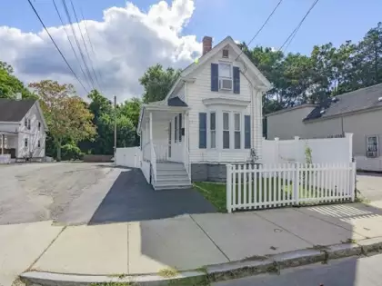 272-274 Water St, Lawrence, MA 01841