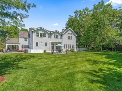 3 Ordway Rd, Wellesley, MA 02481
