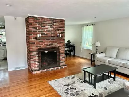 20 Outpost Ln, Barnstable, MA 02632