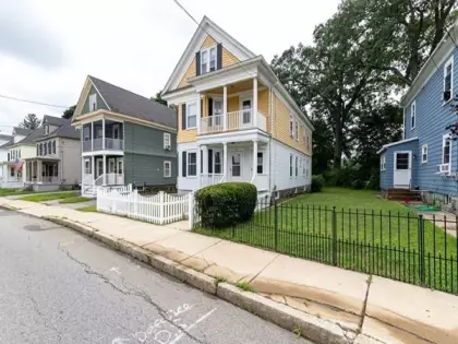 246 Parker St, Lowell, MA 01851