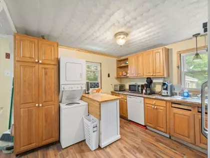 760 Plymouth St, Middleborough, MA 02346