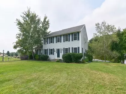209 Paxton Rd, Spencer, MA 01562