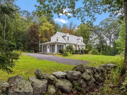 1074 Foster Rd, Ashby, MA 01431