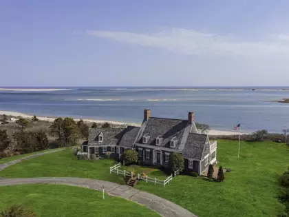 504 Old Harbor Rd, Chatham, MA 02650