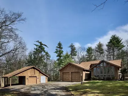 3 Taylor Heights, Montague, MA 01351