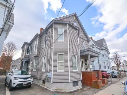 65 Fort Hill Ave, Lowell, MA 01852
