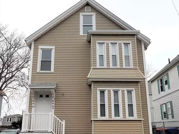 131 Sycamore St, New Bedford, MA 02740