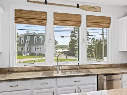 98 Central Ave, Scituate, MA 02066