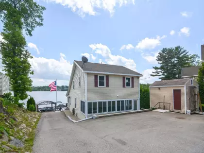 2 S Point Rd, Webster, MA 01570