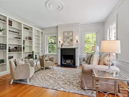 23 Lewis Rd, Concord, MA 01742