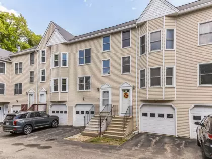1541 Middlesex St #24, Lowell, MA 01851