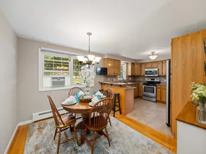 41 Sherwood Hill Dr, Holden, MA 01520