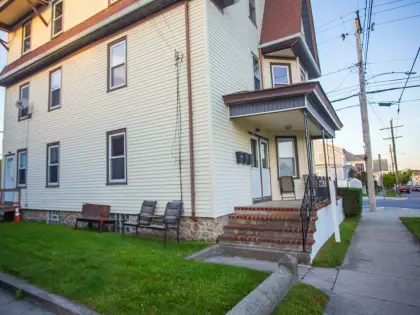 233 Query St, New Bedford, MA 02745