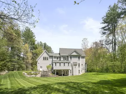 987 Lowell Rd, Concord, MA 01742