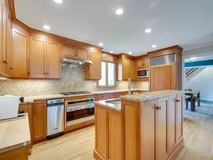 48 Miller Hill Rd, Dover, MA 02030
