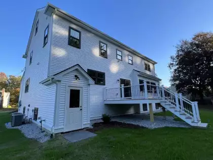 14 Notre Dame Rd, Bedford, MA 01730