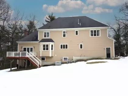 10 James Millen Rd, North Reading, MA 01864