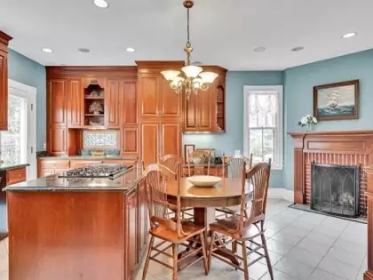 25 Fisher Ave, Newton, MA 02461