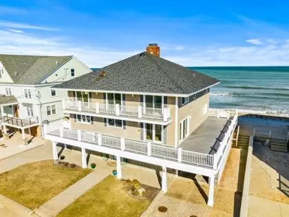 67 Surfside Rd, Scituate, MA 02066