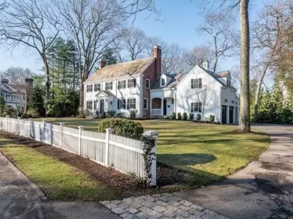 92 Old Colony Road, Wellesley Hills