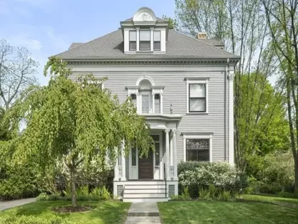 25 Russell Ave, Watertown, MA 02472