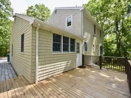 35 Pawtuxet Rd, Plymouth, MA 02360
