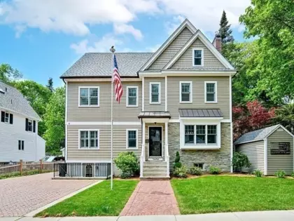 38 W Hill Ave, Melrose, MA 02176