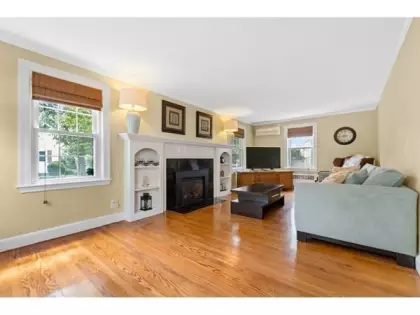 15 Franklin Ave, Quincy, MA 02170