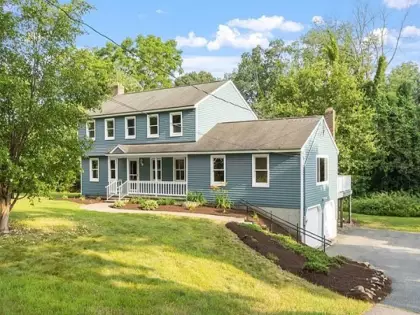 12 North Row Road, Sterling, MA 01564