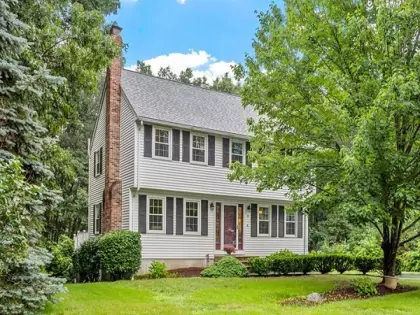 10 Waterford Place, Chelmsford, MA 01863