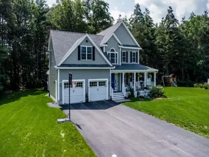 34 Bacon St, Pepperell, MA 01463