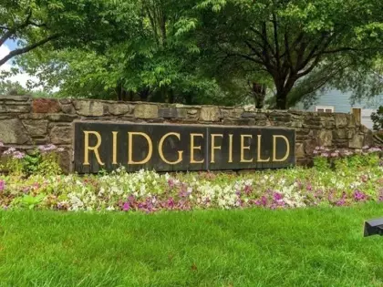 516 Ridgefield Cir #B