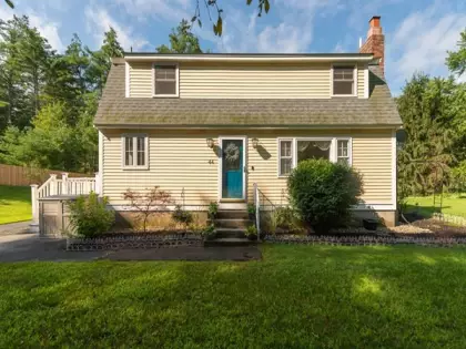 44 Dudley Rd, Townsend, MA 01469