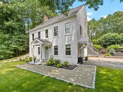 19 Bellevue Rd, Plymouth, MA 02360