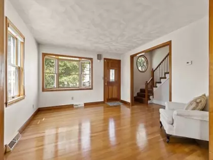 41 N Mountain Ave, Melrose, MA 02176