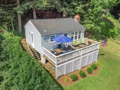 3 Inlet Dr, Holland, MA 01521