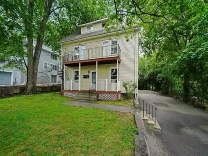 52 Nelson St, Quincy, MA 02169