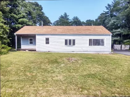 212 Middleboro Rd, Freetown, MA 02717