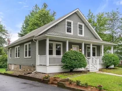10 Maple Street, Medway, MA 02053