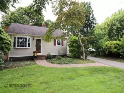 1028 Somerset Ave, Dighton, MA 02764