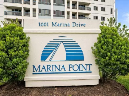 1001 Marina Dr #501
