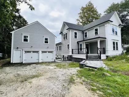 5 Winthrop St, Medway, MA 02053
