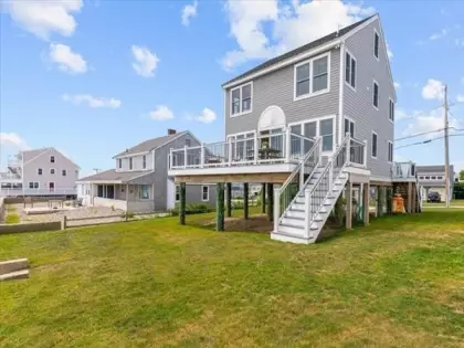 18 Cliff Rd, Scituate, MA 02066