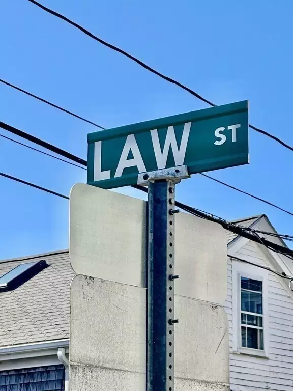 10 Law Street, East End