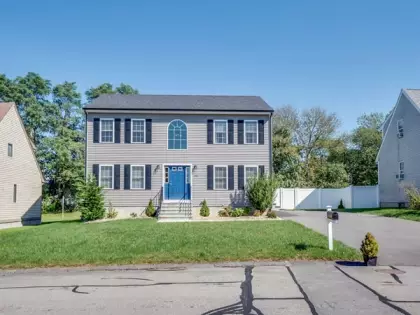 33 Valley View Dr, New Bedford, MA 02740