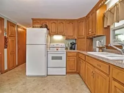 32 Orchard Ter, Leominster, MA 01453