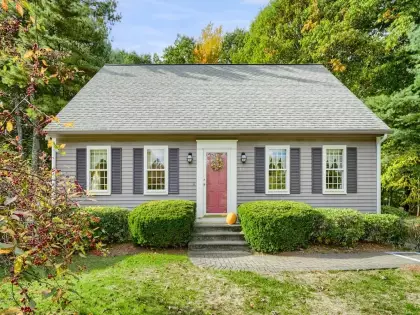 128 Greenwood Parkway, Holden, MA 01520